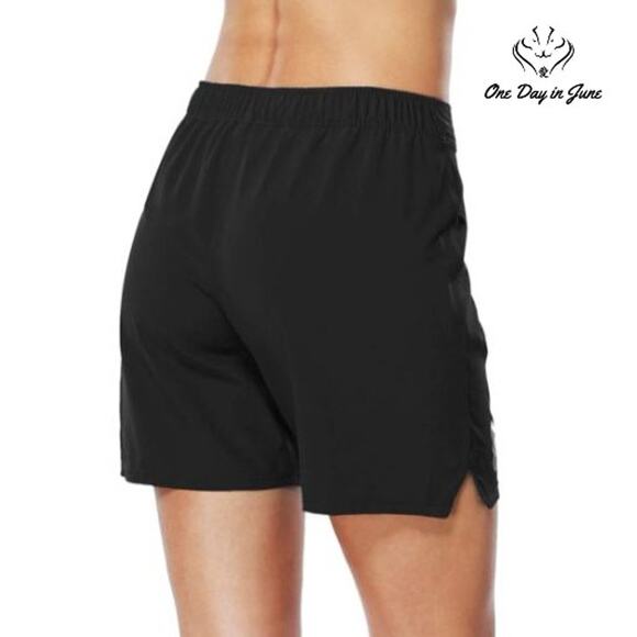 Sociala Pocketed Board Shorts Size M - Picture 2 of 3